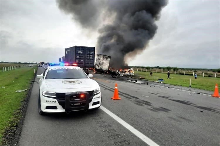 Sube a 21 veracruzanos muertos en accidente en Tamaulipas