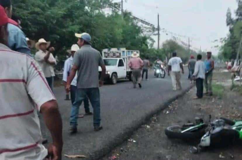 Pobladores detienen a presuntos ladrones que intentaron asaltar a camión repartidor en Comapa