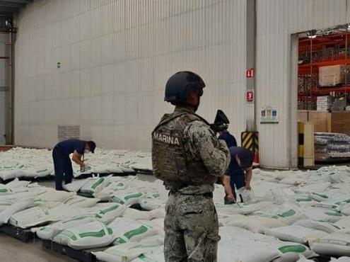 Decomisan cargamento de 26.5 toneladas de zeolita con cocaína en Veracruz