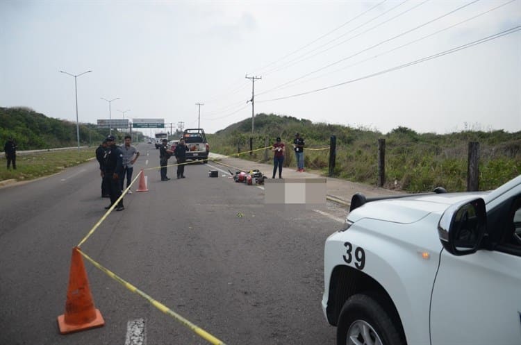 Muere motociclista en la carretera Antón Lizardo – Boca del Río (+Video)