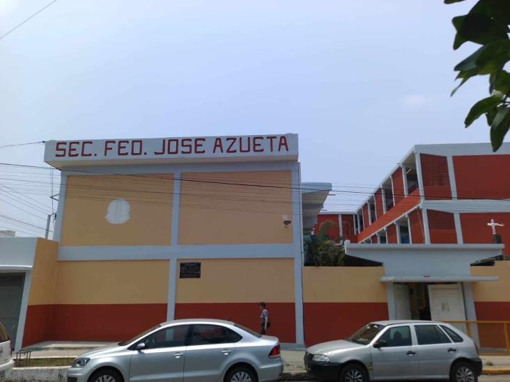 Saquean por cuarta vez la escuela “José Azueta” en Boca del Río