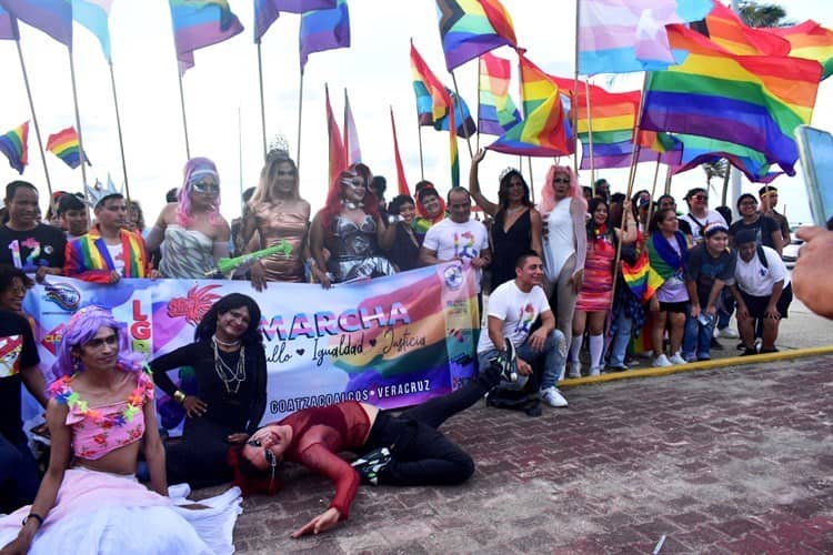 Leyes de Veracruz dejan atrás a personas de la comunidad LGBT