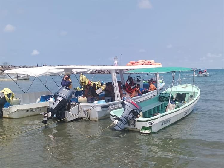 Fin de semana con afluencia de turistas en playas de Veracruz