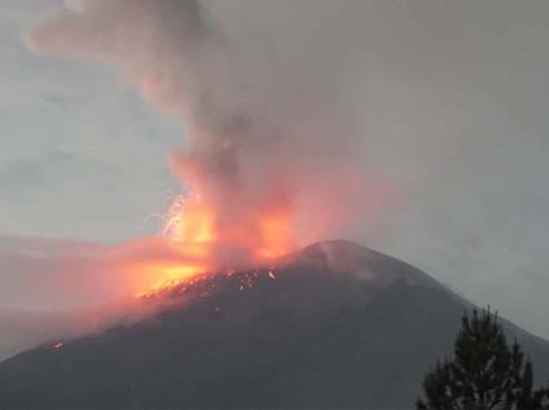 Bajo riesgo para Veracruz por actividad en el Popocatépetl; caída de ceniza  ligera