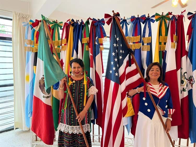 Mesa Redonda Panamericana de Coatepec realiza conferencia por el Día de las Américas