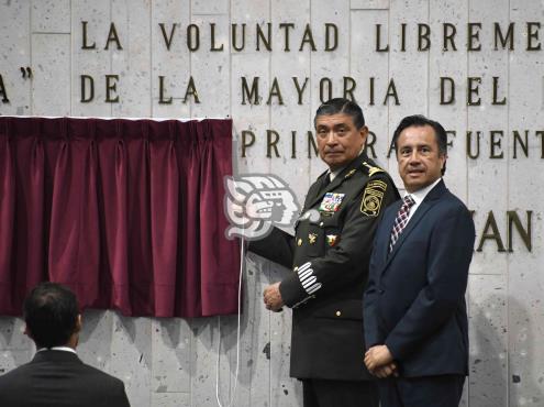 Defiende gobernador de Veracruz labor y lealtad de la Sedena; arremete contra quienes desconocen su historia