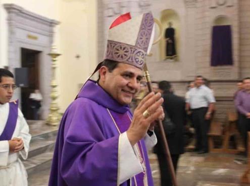 Intento de ataque al arzobispo de Durango conmociona a fieles