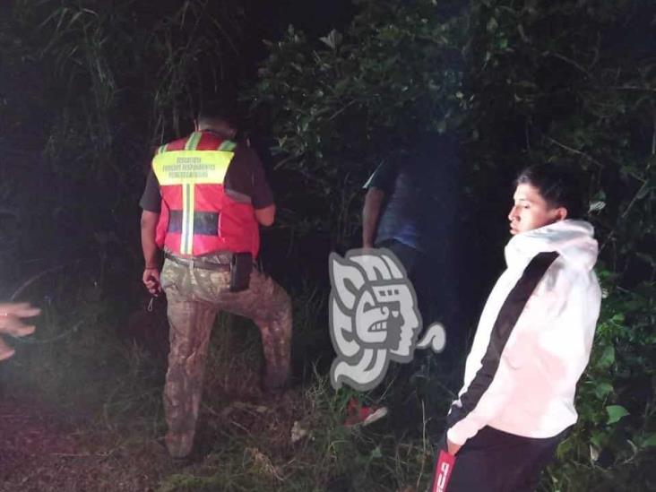 Rescatan a senderista con vida de la Barranca del Metlác, Ixtaczoquitlán