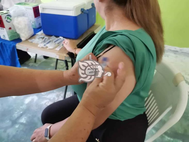 Jóvenes de Veracruz aún no completan esquema de vacunación contra covid