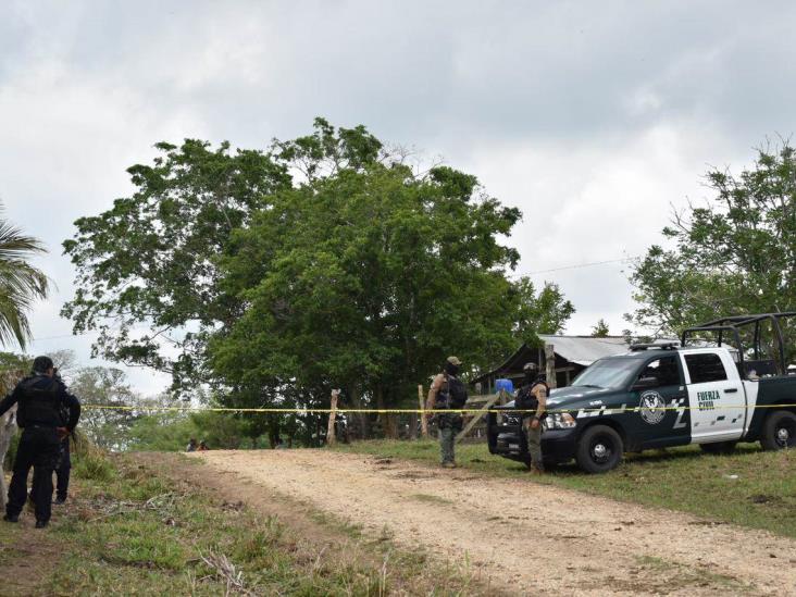 ¡Les quitan sus ganancias y la vida! En presunto asalto, asesinan a 2 hermanos y a su sobrino en San Juan Evangelista