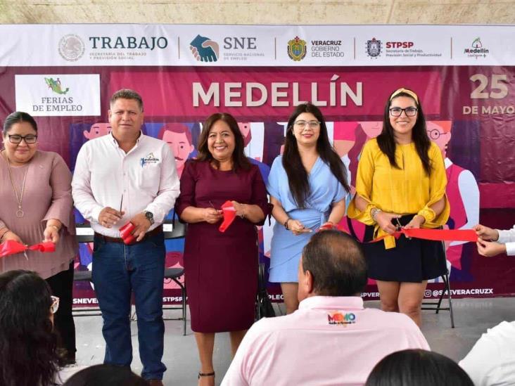 Realizan con gran éxito la Feria del Empleo en Medellín