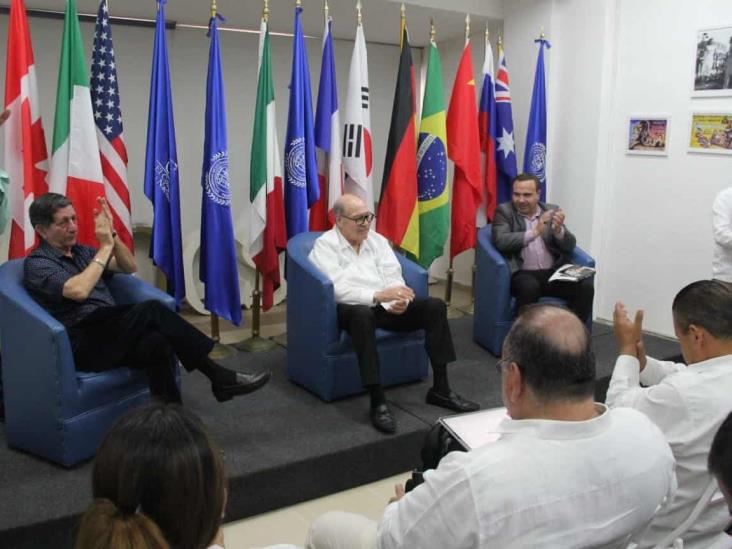 Javier Coello Trejo visita Veracruz y presenta su libro “El Fiscal de Hierro”
