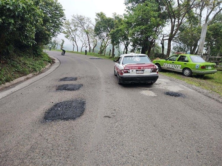 Ante temporada de huracanes, preocupa deterioro de caminos en Yecuatla