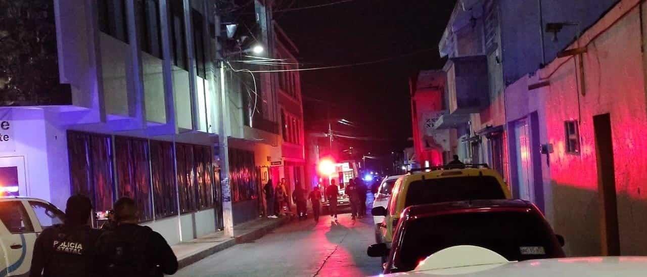Asesinan a parroquiano afuera de bar de Perote; criminales escapan