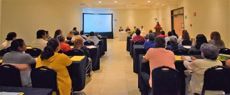 Realiza IMSS Veracruz Norte curso de Actualización Anual de Parteras Rurales