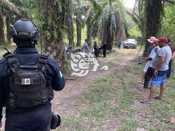 Hallan cuerpo en descomposición en zona rural de Soconusco