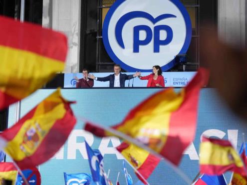 Arrasa la derecha en elecciones intermedias en España