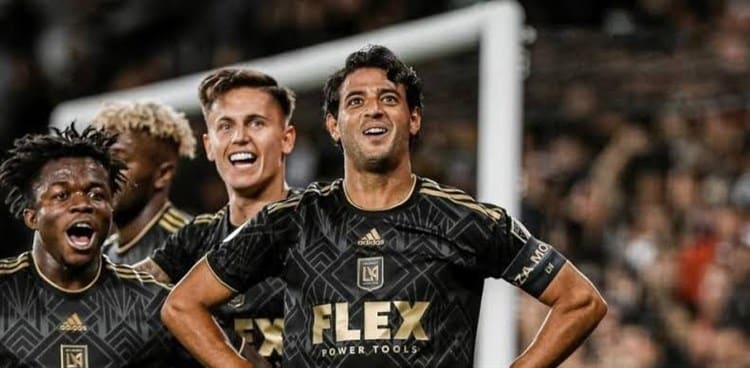 No descarta Carlos Vela en jugar en la Liga MX