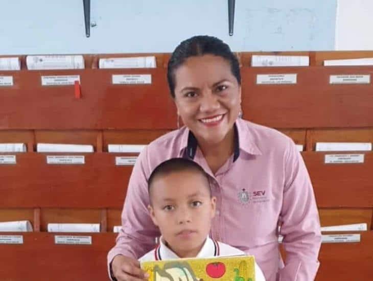 Pequeño Sebastián va a la fase estatal del concurso Libro Artesanal Veracruzano