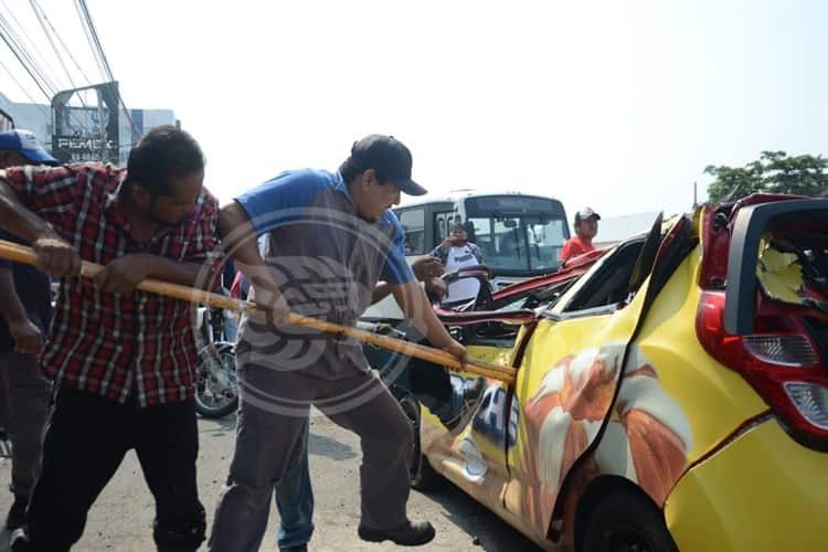 Trágico accidente en puente Las Amapolas, de Veracruz (+Video)