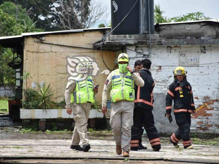 Incendio devasta domicilio en unidad habitacional de Orizaba (+Video)