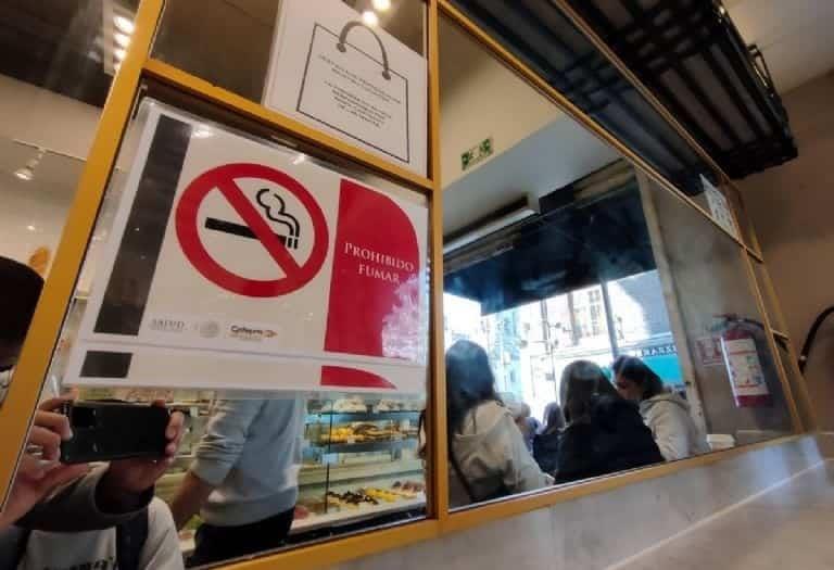 Restauranteros quieren echar abajo la Ley anti Tabaco; siguen ganando amparos