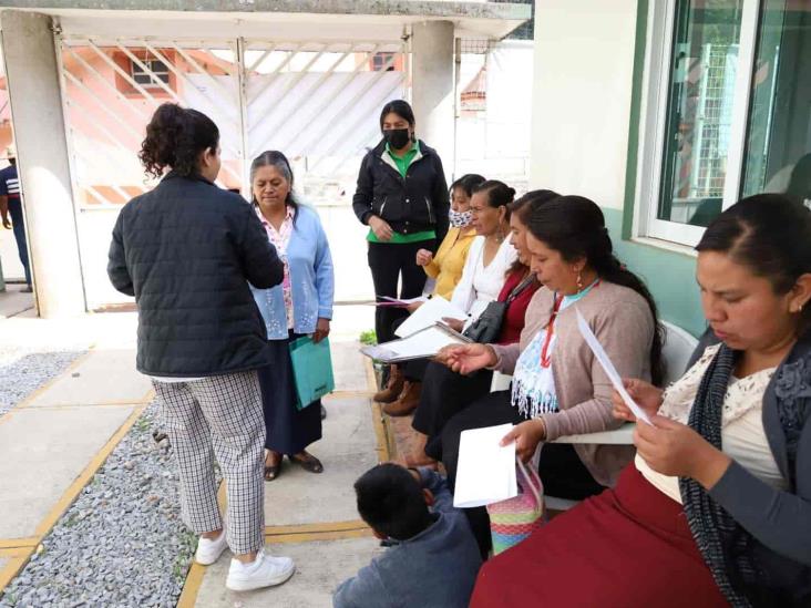 Participan más de 200 mujeres en estudios de salud en Atlahuilco