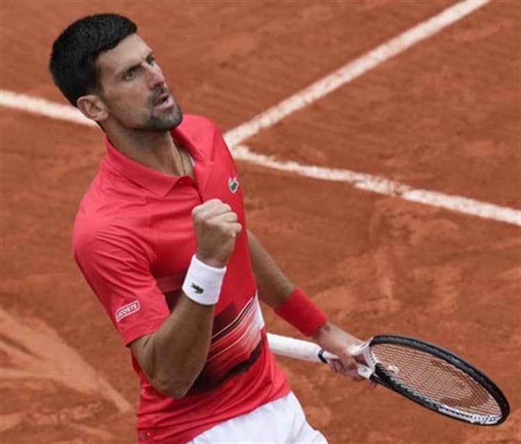 Avanza Novak Djokovic a tercera ronda