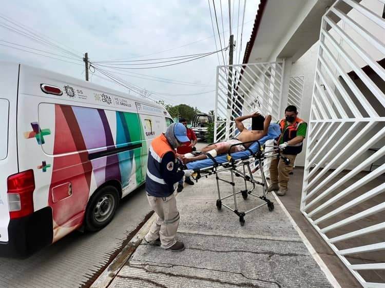 Policías disparan a joven en Medellín; buscaban arma perdida (+video)