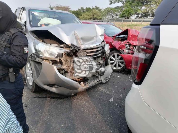 Choques en carreteras de Acayucan dejan 5 heridos