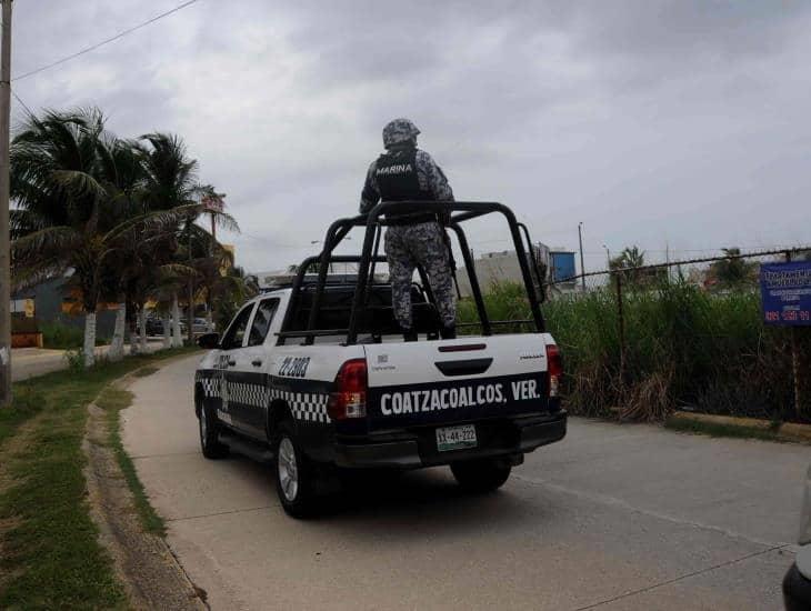 De manera violenta se roban camioneta de paquetería en Coatzacoalcos ¡Hasta golpearon a la víctima!