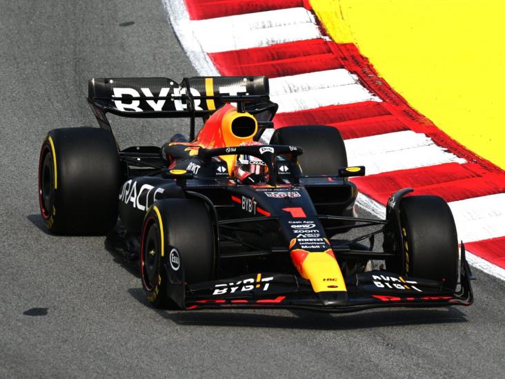 GP de España: Reportan Checo y Verstappen problemas con sus autos