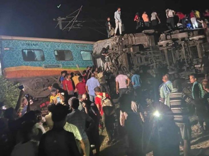 Tragedia en India; choque de trenes deja más de 200 muertos (+Video)