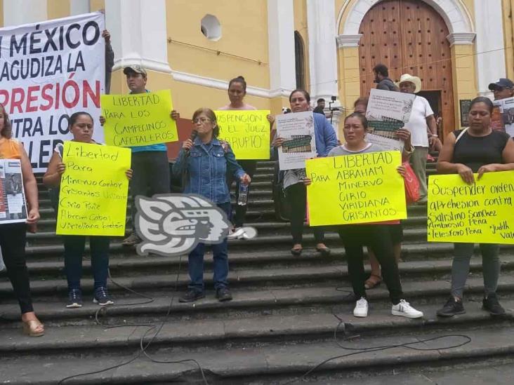 Pacífica lucha cafetalera en Veracruz sufre represión despiadada (+Video)