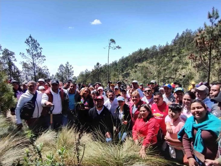 En La Perla  arrancan programa Fabriquemos Agua  Reforestando