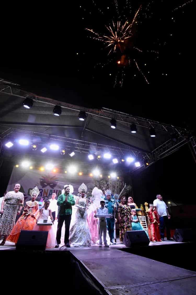 Algarabía y tradición se vivió en el Carnaval de los Robles 2023