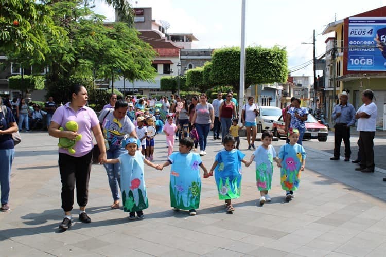 Con desfile, celebran el Día Mundial del Medio Ambiente en Misantla