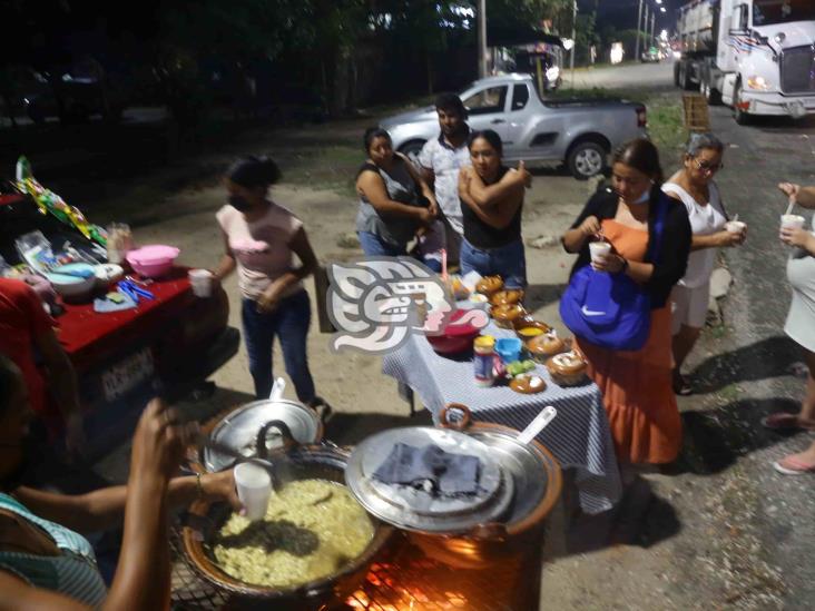 Sazón del Istmo: esquites con tuétano y camarón