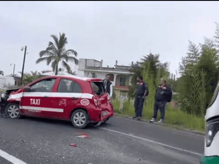 Triple choque en la Xalapa-Tamarindo; 2 heridos