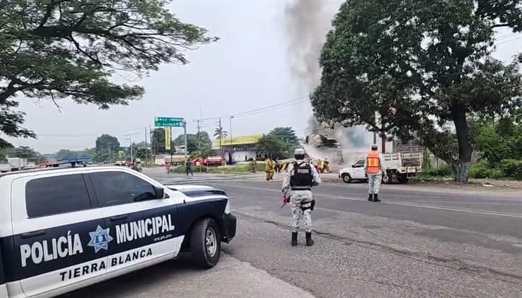 Incendio en estación de gas en Tierra Blanca deja 2 heridos