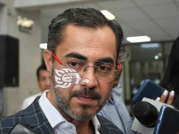 Diputado de Morena en Veracruz elige bando; pide apoyar a Marcelo Ebrard