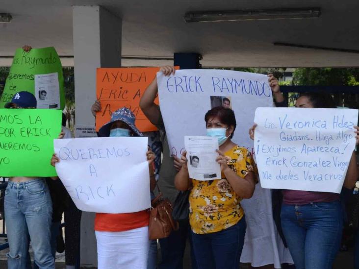 Protestan por desaparición de Erick en Tecnológico de Veracruz