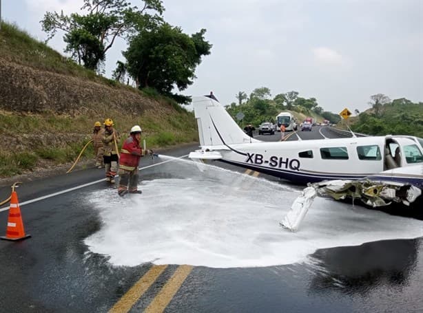 Niega cantante Carín León haber tripulado avioneta que aterrizó de emergencia en Veracruz