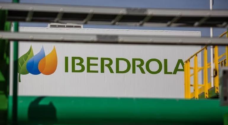 Confirma AMLO compra de 13 plantas a Iberdrola