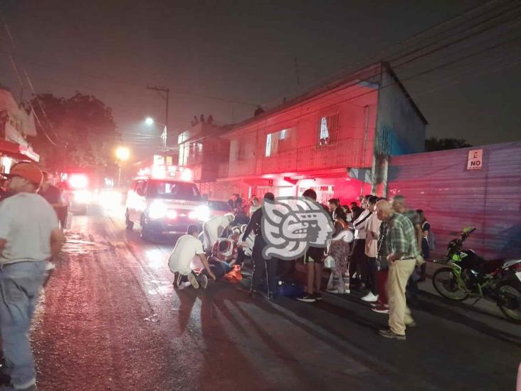 Motorrepartidor arrolla a adultos mayores en Xalapa (+Video)