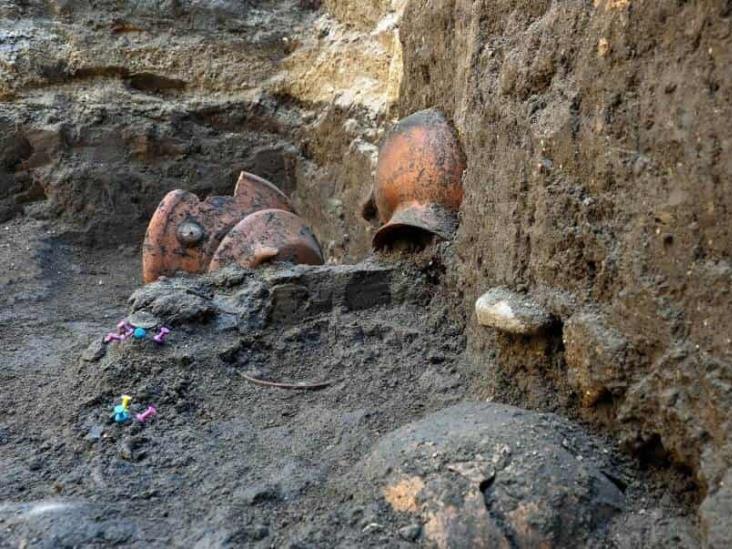 Hallan entierro infantil prehispánico en Tlatelolco