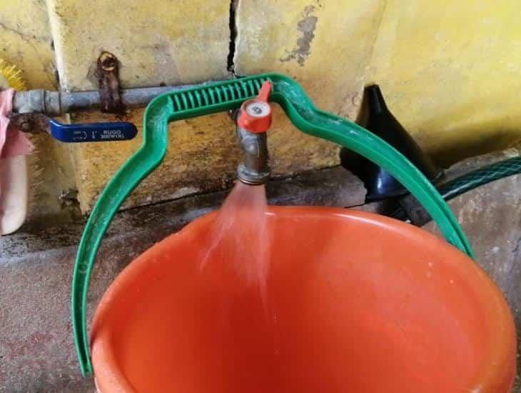 Tras reparaciones del Yurivia, agua llegaría en el transcurso de hoy; ya sale en algunas colonias