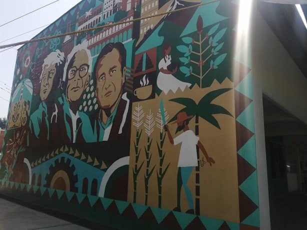 AMLO, Heberto Castillo y hasta el gobernador en mural del Conalep Córdoba