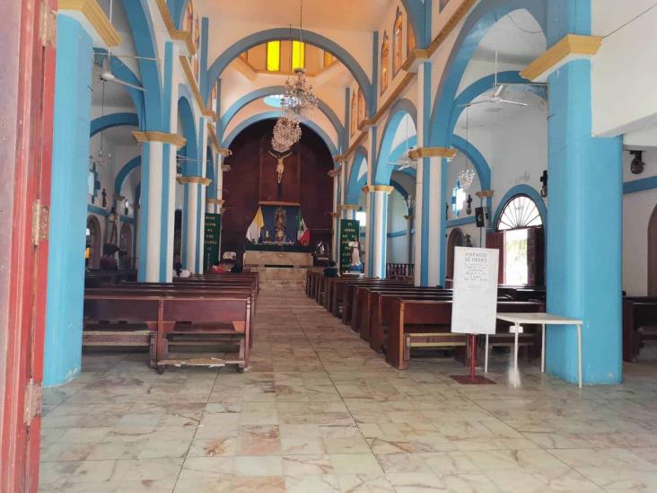 Iglesia de Nanchital suspende misas por remodelación