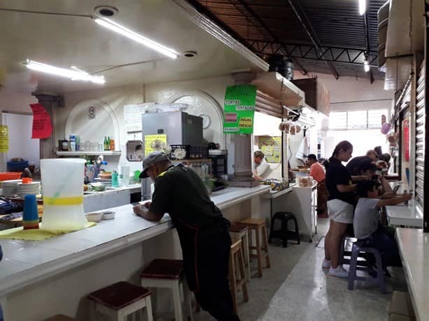 Restaurantes de Xalapa buscan reducir plásticos de un solo uso